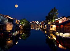 Xishan in Wuzhen at night