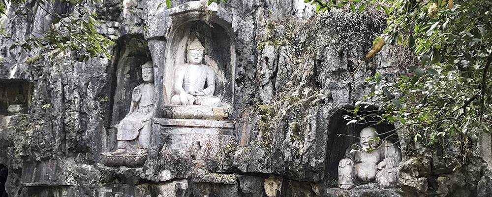 Buddhist Statues on the Feilai Peak