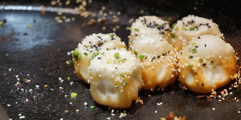 Shanghai Pan-Fried Bun Stuffed with Pork or Beef